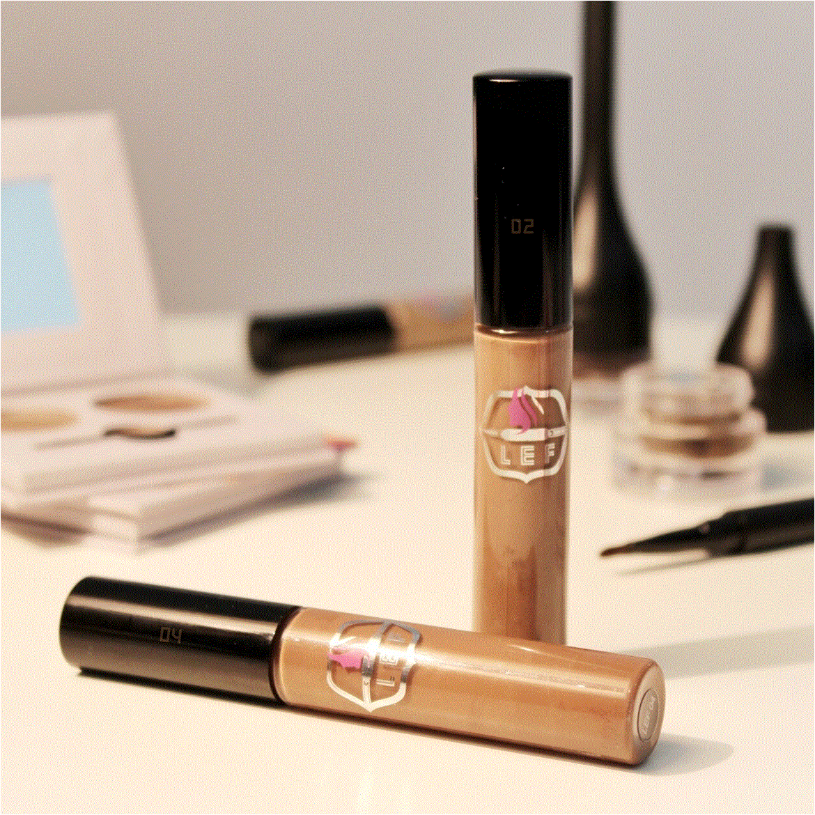 مسكرة حواجب | 01